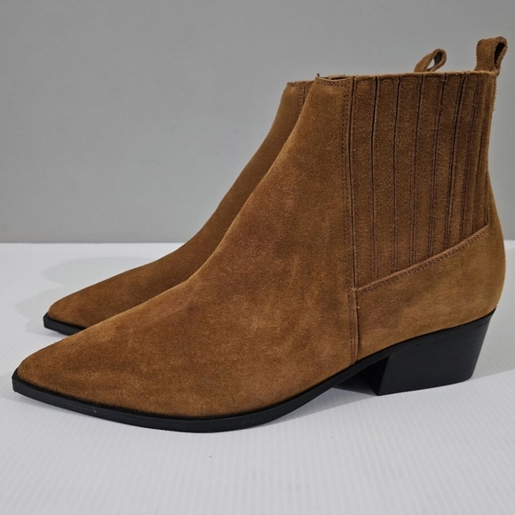Marc Fisher Yarita Ankle Bootie Pointed Toe Boot Dark Natural Brown Suede Size 9 - Picture 1 of 12